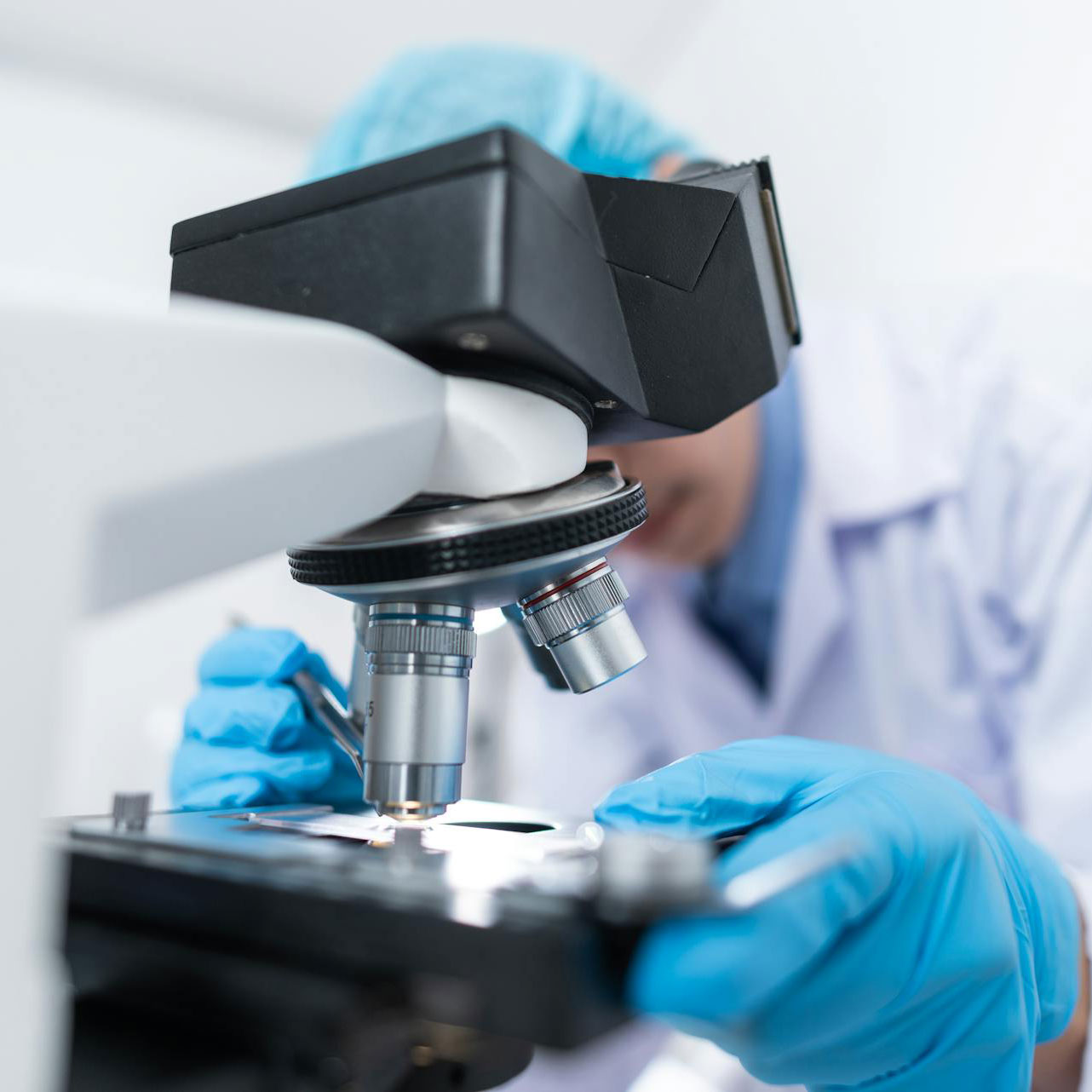 Prequel Genetics &egrave; un laboratorio diagnostico di nuova generazione, fondato da un team di professionisti senior con oltre 15 anni di esperienza nei principali laboratori di genetica medica. In collaborazione con la Temple University (Philadelphia, USA), forniamo soluzioni genomiche all&rsquo;avanguardia a medici in tutto il mondo. Molto pi&ugrave; che semplici test: puntiamo su una vera collaborazione, fornendo ai nostri distributori test scientificamente rigorosi e ad alta produttivit&agrave;, in tutte le principali aree cliniche.